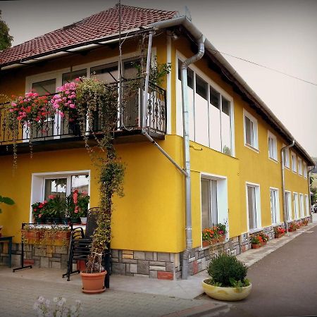 Cazare La Troita Hotel Codlea Bagian luar foto