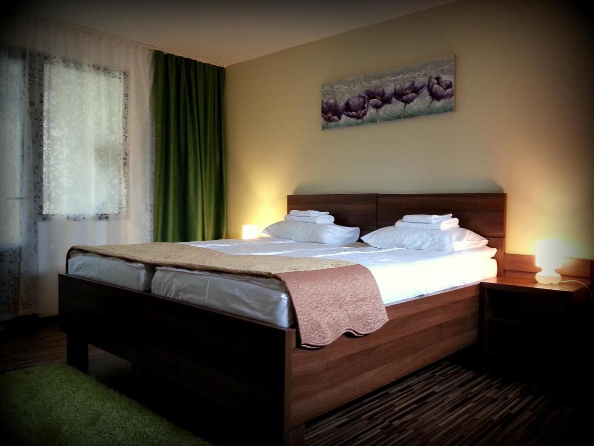 Cazare La Troita Hotel Codlea Ruang foto